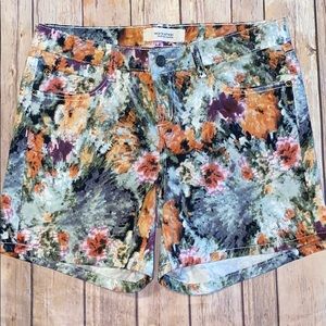 ANDREA JOVINE MULTI PRINT SHORTS SZ 8
